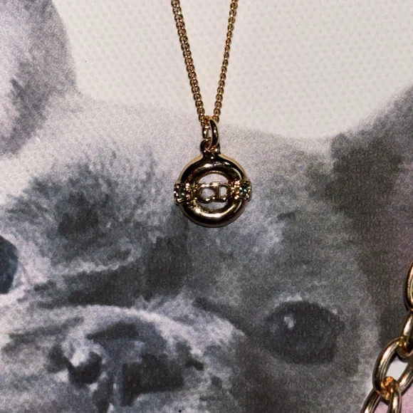 Christian Dior necklace CD/Emerald stone NWT - Picture 1 of 14